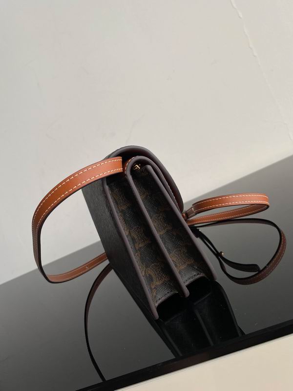 Triomphe 20x11.5 ss 05 10D852 (87)_