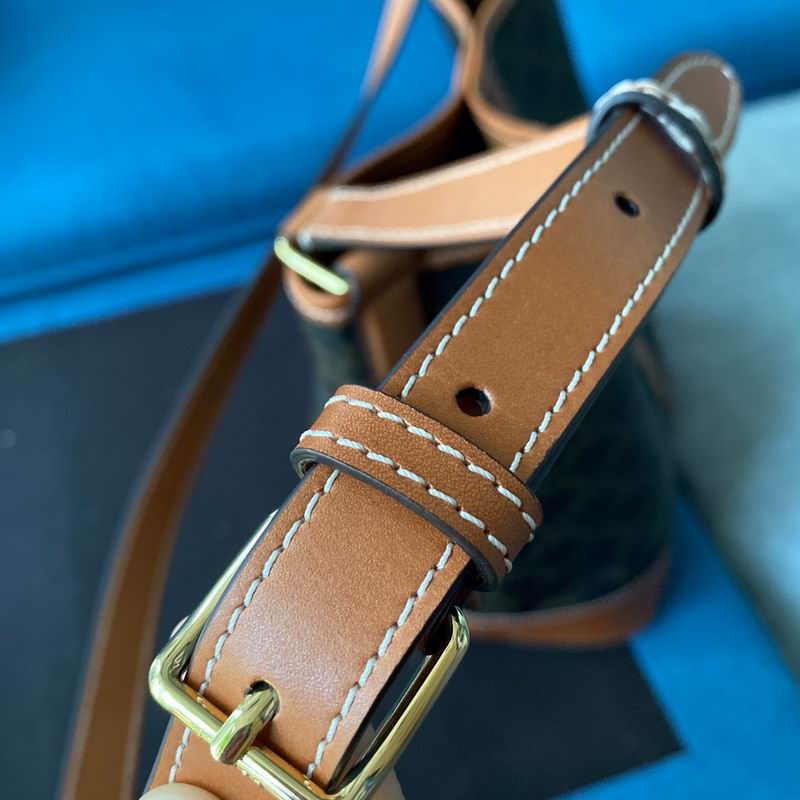 Triomphe 33x27x17cm ss 08 (10)_