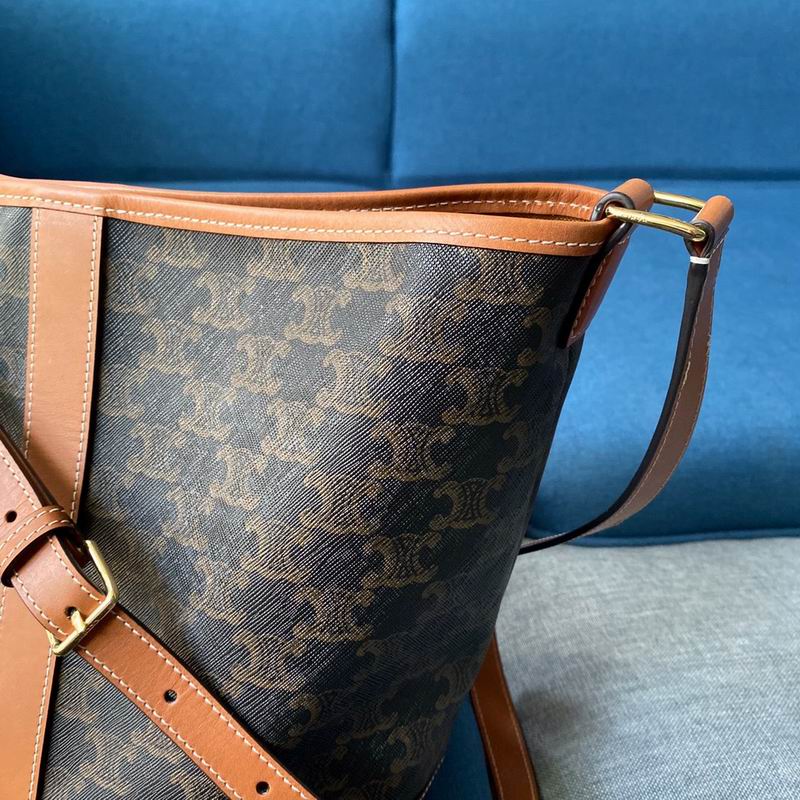 Triomphe 33x27x17cm ss 08 (3)_