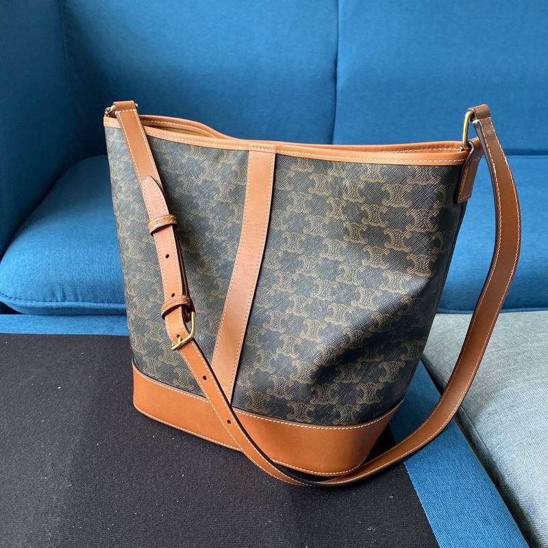 Triomphe 33x27x17cm ss 08 (4)_