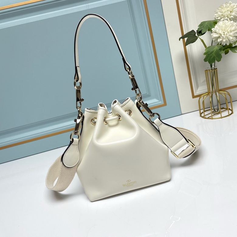 Val 5011 16x19x11cm ww2_4