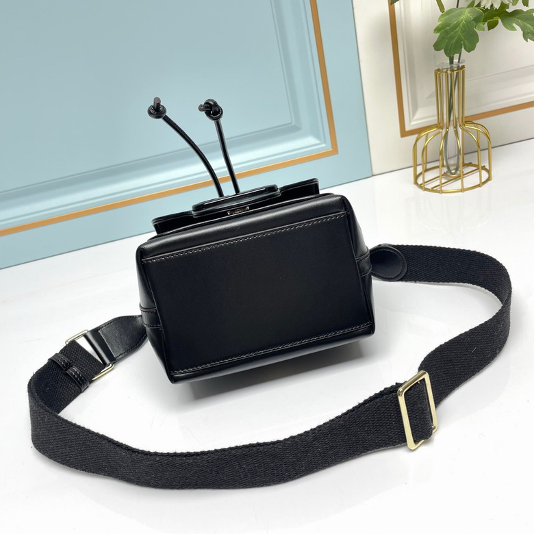 Val 5011 16x19x11cm ww3_7