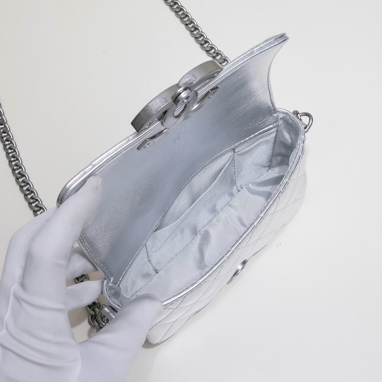 3343 17cm WO 2色 (18)