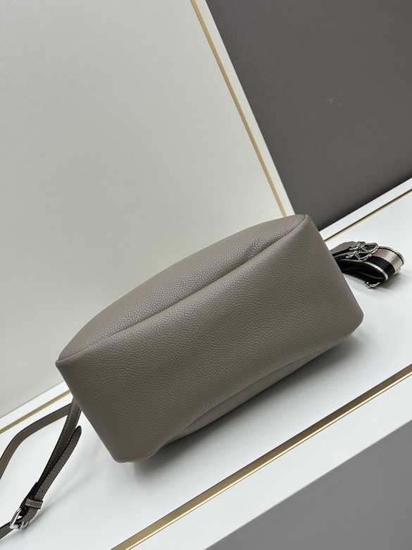 Prada 66206 32x26x13cm jj3_4