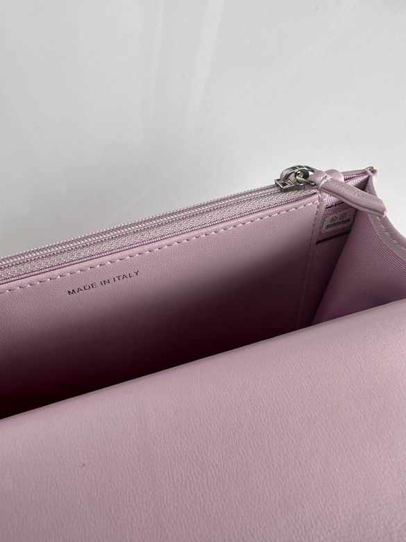 0957 19X11.5X7cm BL 3 (17)