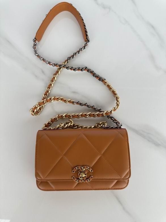 0957 19X11.5X7cm BL 6 (13)