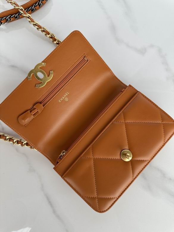 0957 19X11.5X7cm BL 6 (15)