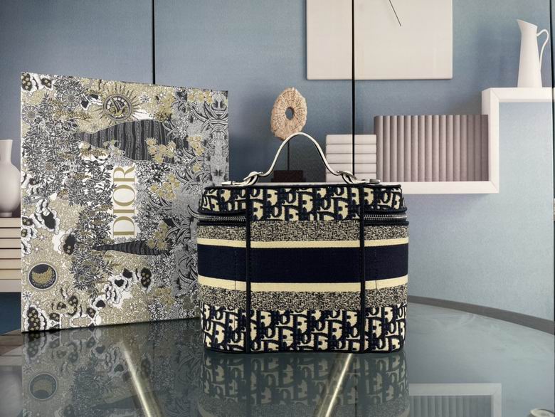 10228 25X19.5X14cm XMY 2