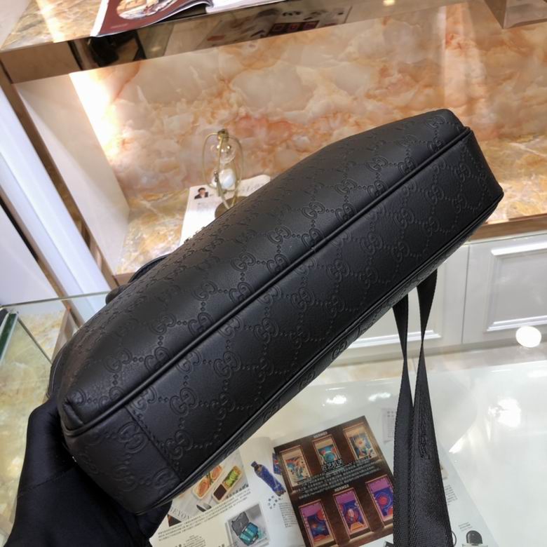 10820 39X29X7cm WP (4)