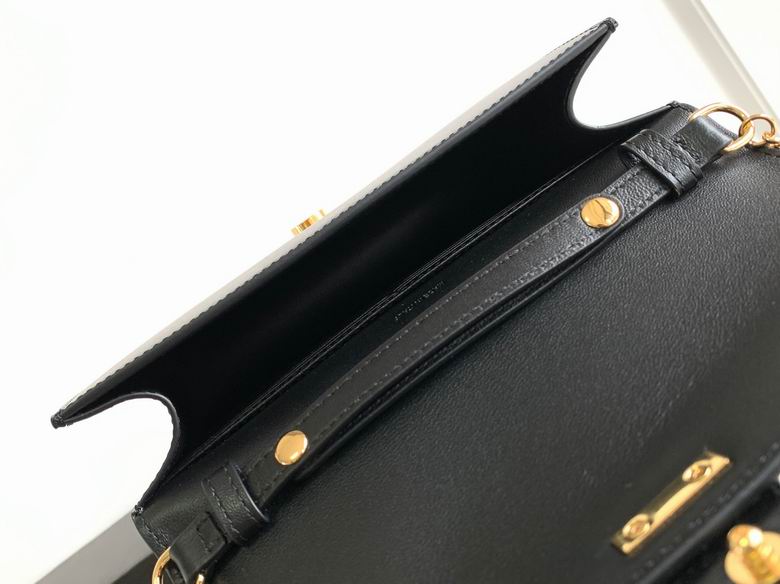 10J733 19.5X4.5X12.5cm SF 3色 16