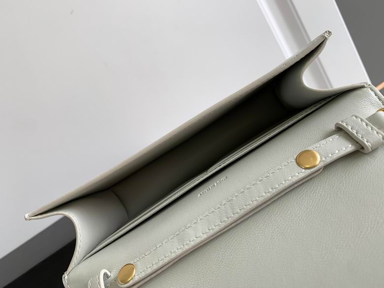 10J733 19.5X4.5X12.5cm SF 3色 25