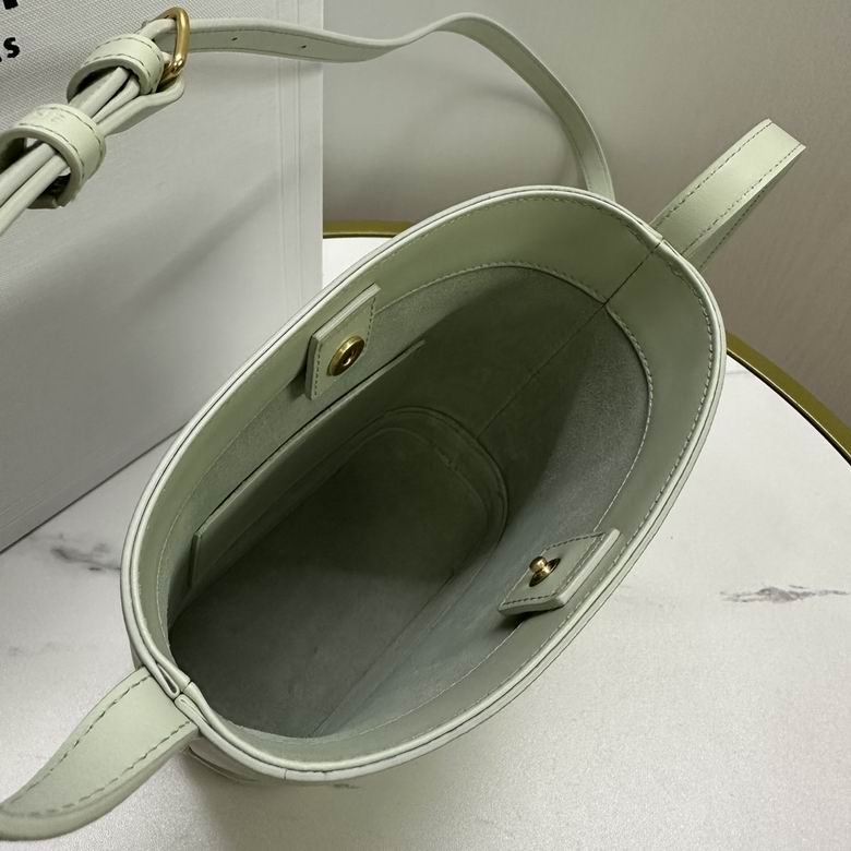 10L433 19.5X16X7cm SF 5