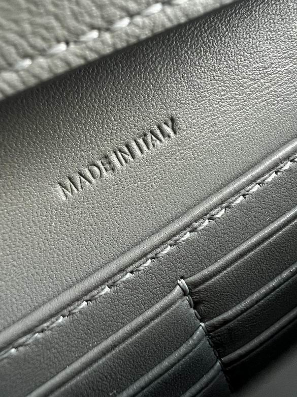 19.5X4.5X12.5cm 062711 YG 7