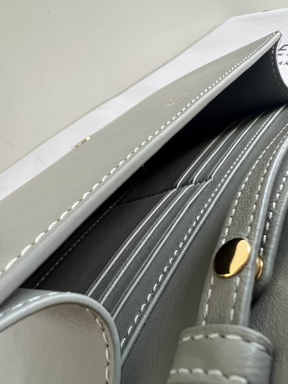 19.5X4.5X12.5cm 062711 YG 8