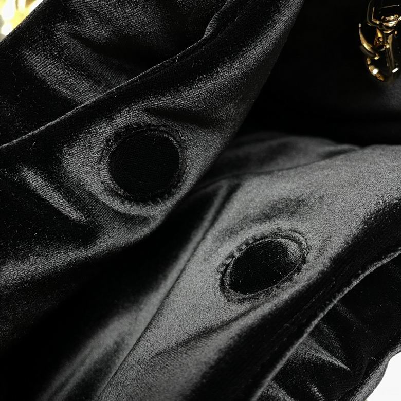 1BA410 16X14X7.5cm YG 7