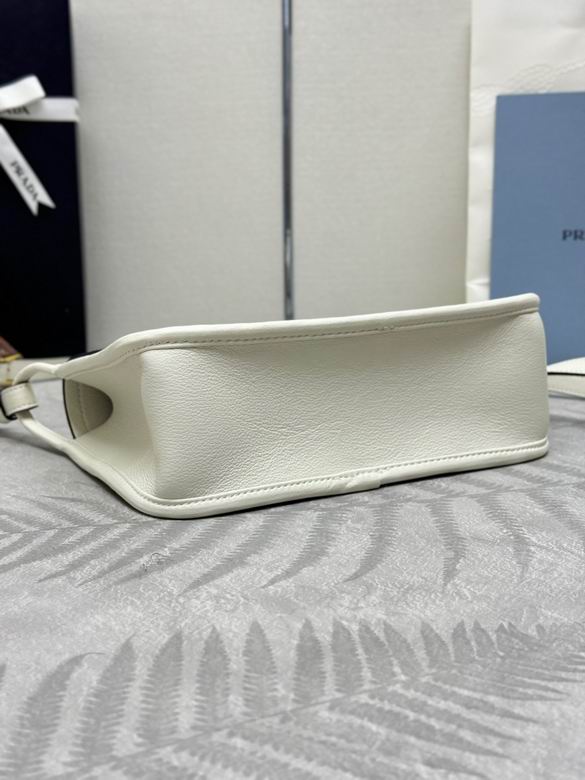 1BD372 24X15X8cm YG 2色 16