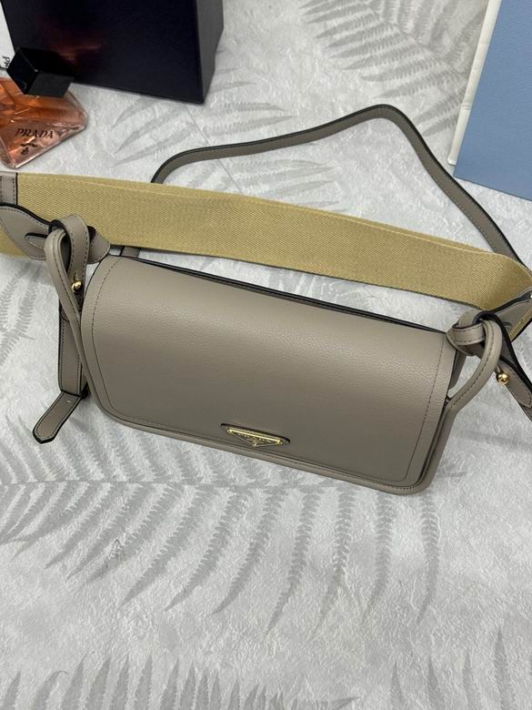 1BD372 24X15X8cm YG 2色 3