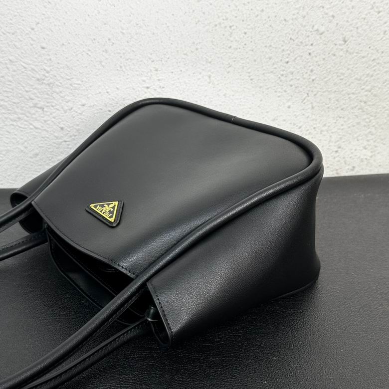 1BG539 25X18.5X12.5cm YG 3色 16