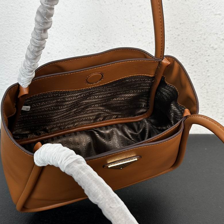 1BG539 25X18.5X12.5cm YG 3色 6