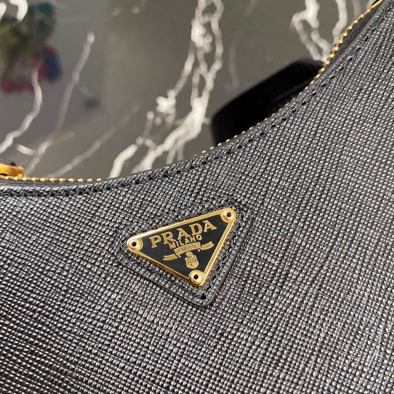 1BH174 18X12X4.5cm YG 3