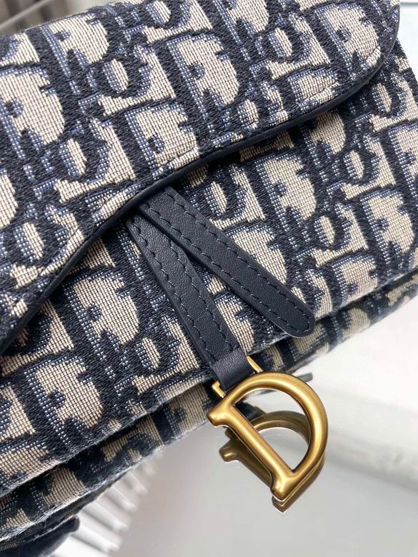 2038 19X9.5X3cm WO 4