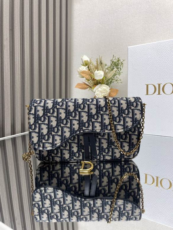 2045 21.5X12.5X3.7cm WO 0