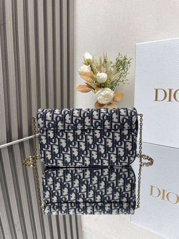 2045 21.5X12.5X3.7cm WO 4