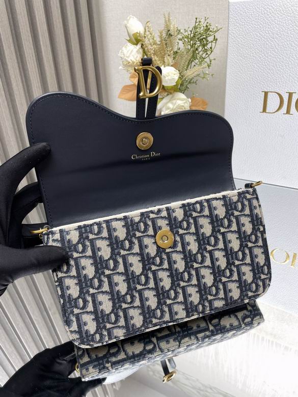 2045 21.5X12.5X3.7cm WO 6