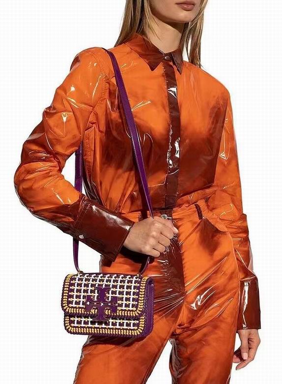 206 19X13.5X6.5cm TB 8