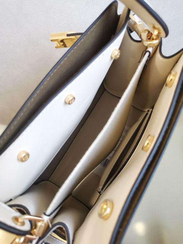 334 19X16.5X8.5cm TB 5