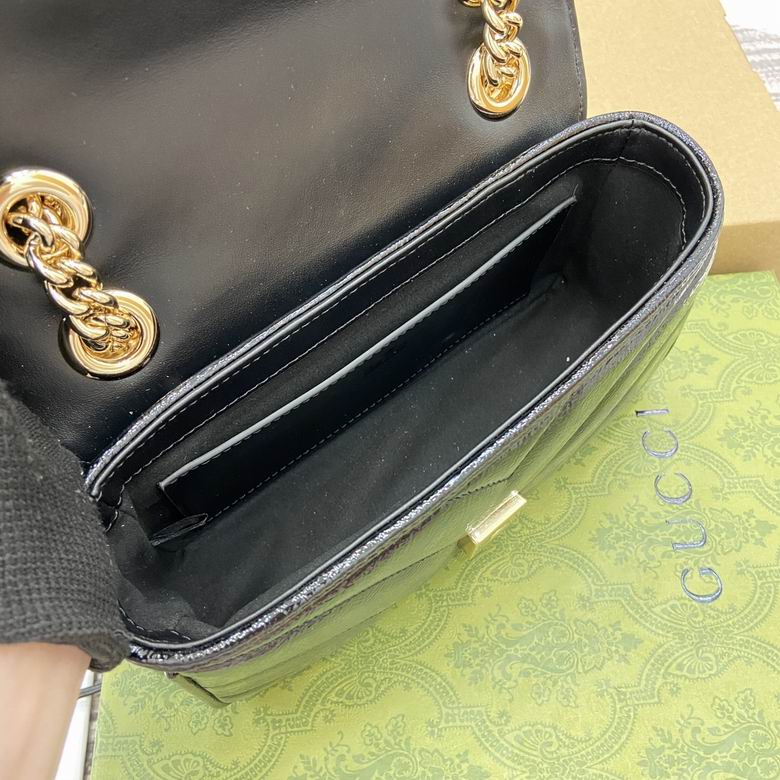 446744 22X14X6cm MP 7