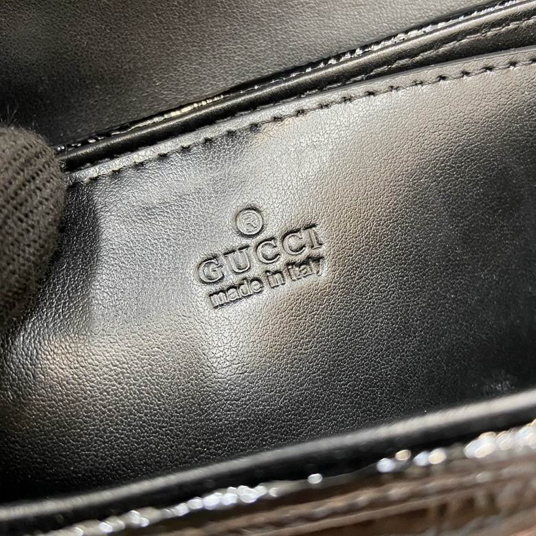 446744 22X14X6cm MP 8