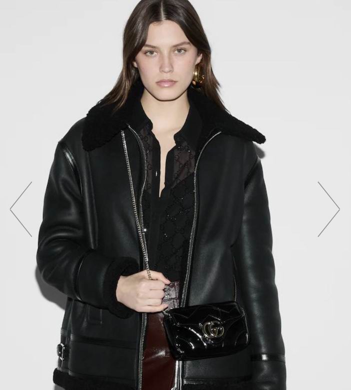 476433 10X16.5X4.5cm MP 4