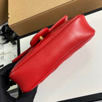 476433 16.5X10X5cm MP 4 (3)