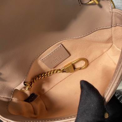 476433 16.5X10X5cm MP 5 (8)