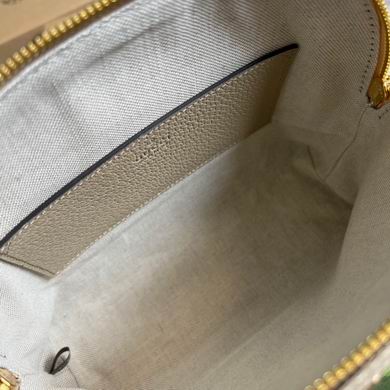 499621 23.5X19X8cm MP (8)