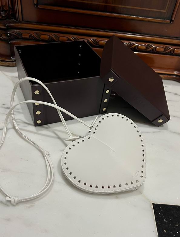 5527 16.5X17.5X8cm HX 10