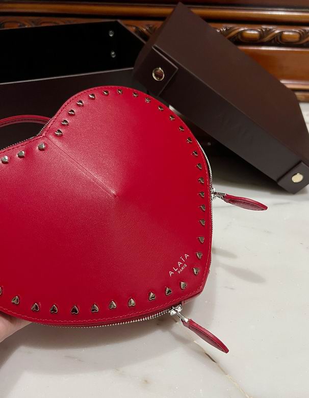 5527 16.5X17.5X8cm HX 26