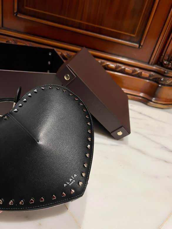 5527 16.5X17.5X8cm HX 6