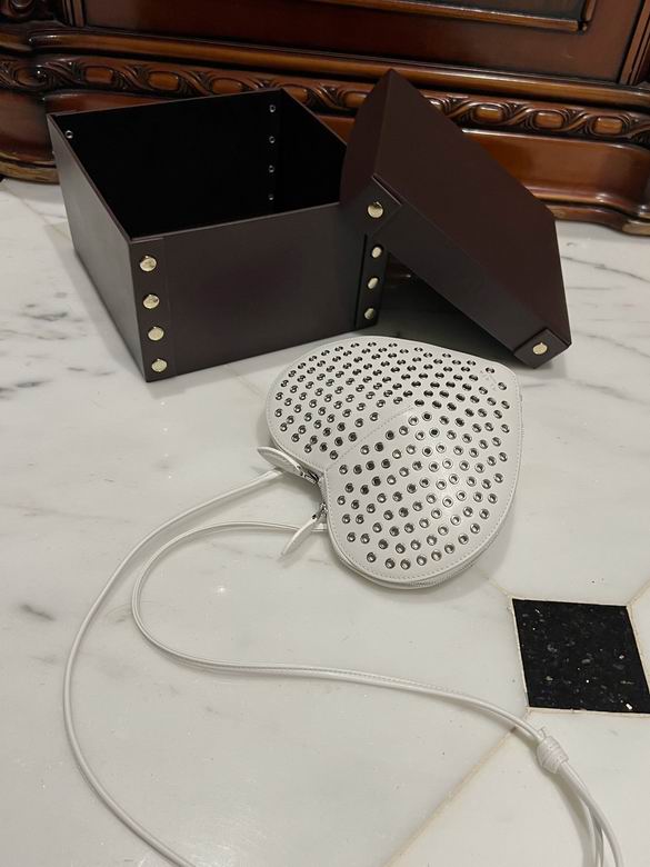 5527 16.5X17.5X8cm HX 73