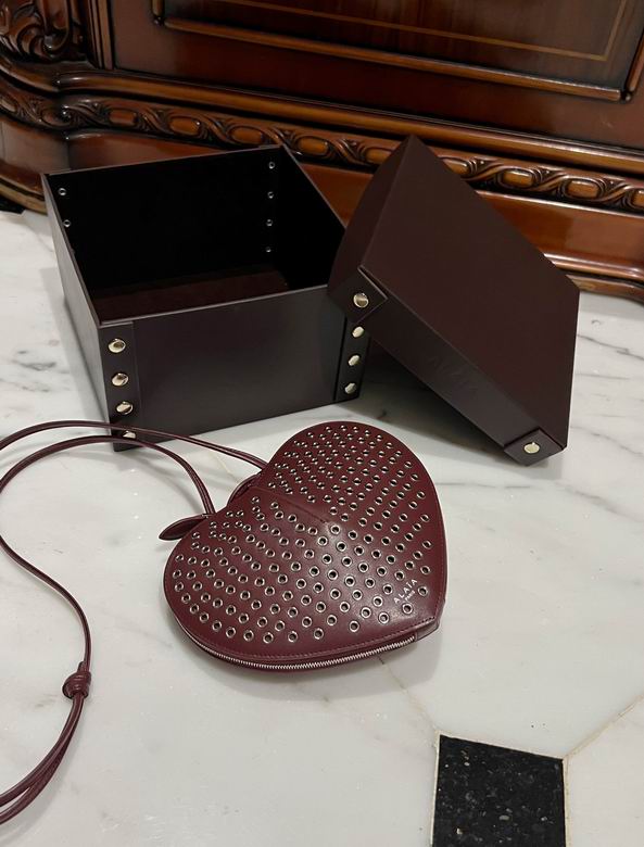 5527 16.5X17.5X8cm HX 93