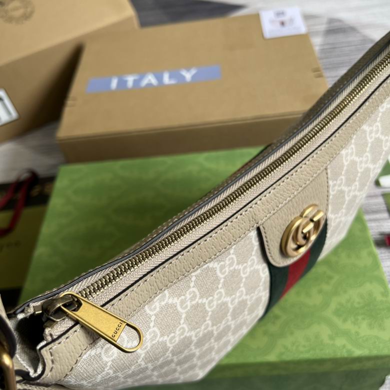 598125 30X22X5.5cm MP 7