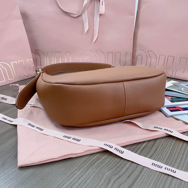 5BC151 27X20X8cm SF 4