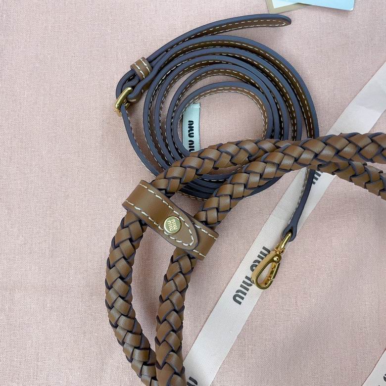 5BG273 19X18X12cm SF 7