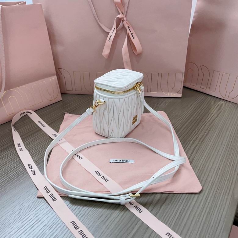 5NR018 10.5X9.5X7cm SF 4色 10