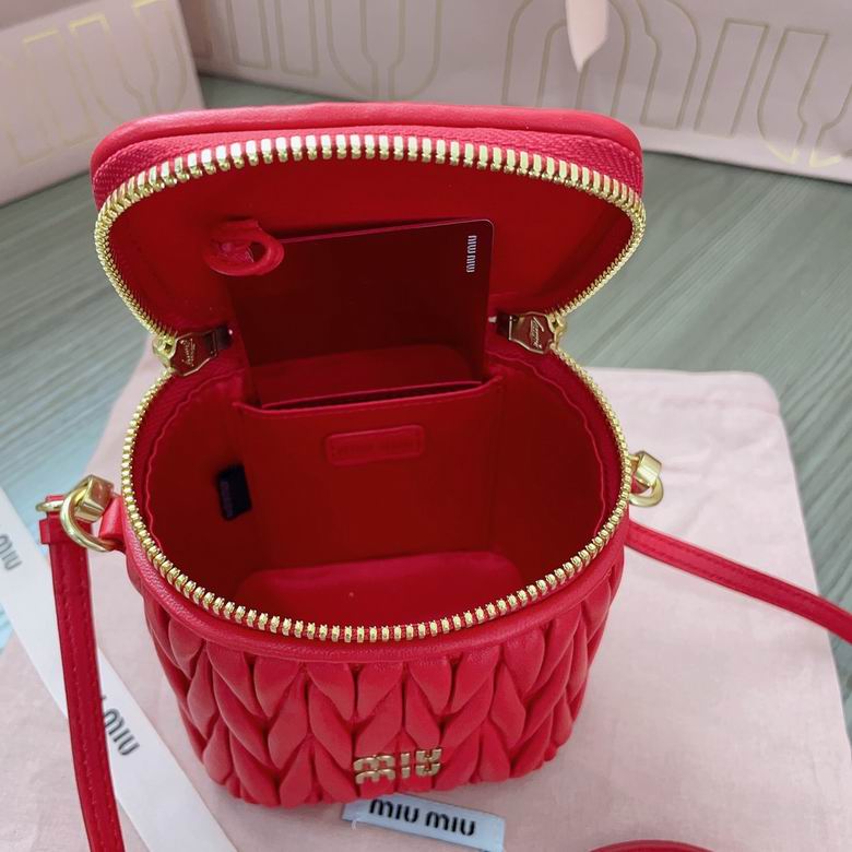 5NR018 10.5X9.5X7cm SF 4色 25