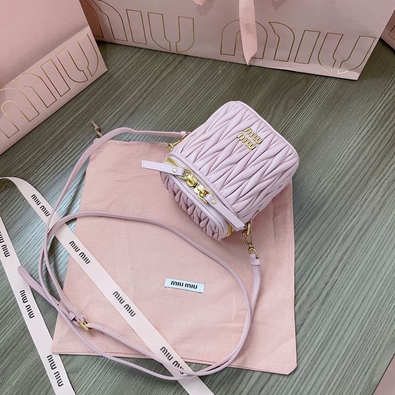 5NR018 10.5X9.5X7cm SF 4色 34