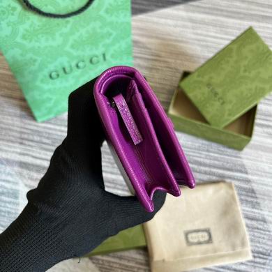 621887 11X8.5X3cm MP 5 (3)