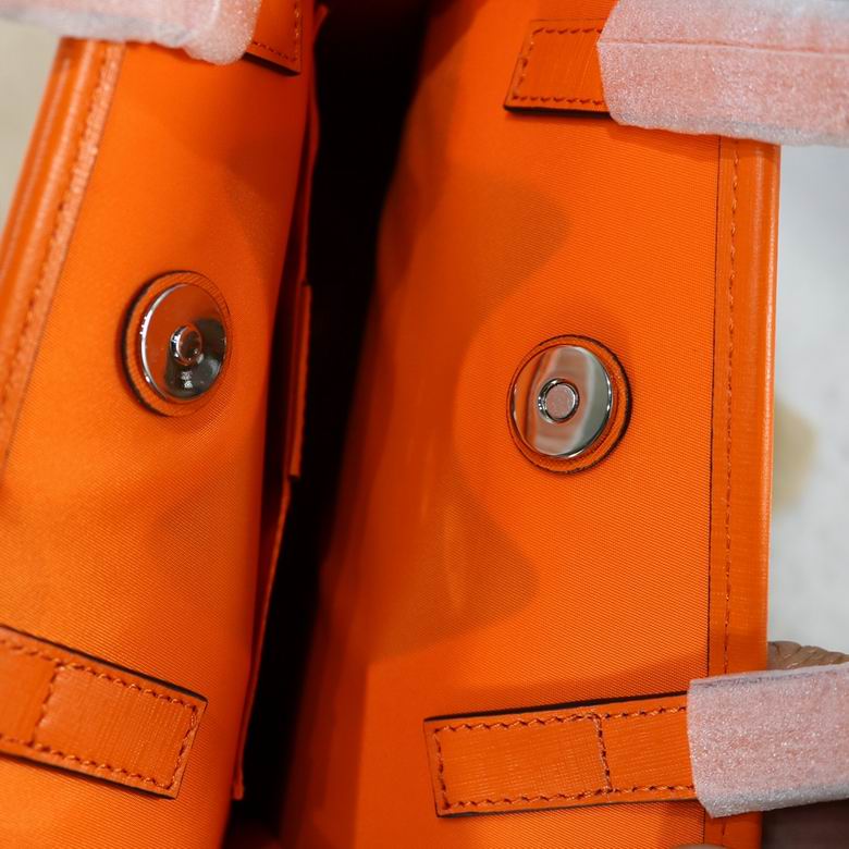 630542 28X25X11cm DF 4色 34