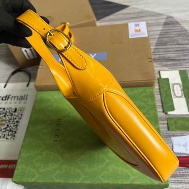 636709 28X19X4.5cm MP 5 (3)